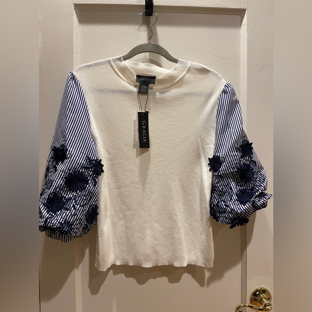 NWT Garcia Top with embroidered Puff Sleeves.
